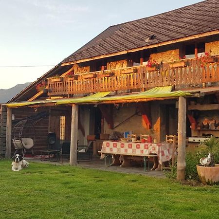 La Chambre Savoyarde Chez Les Garcons Saint-Paul-sur-Yenne Zewnętrze zdjęcie